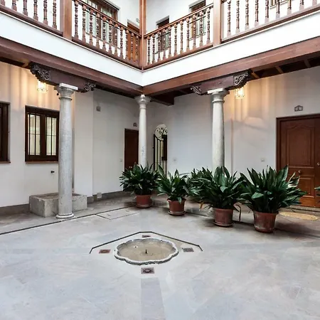 Apartamento De Lujo En Antiguo Convento Granada Exterior photo